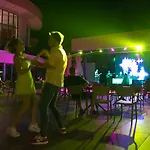 Отель Seaden Quality & Ultra