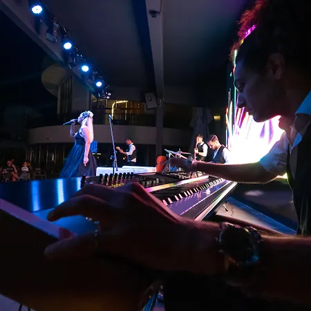 호텔 Seaden Quality & Ultra 시데